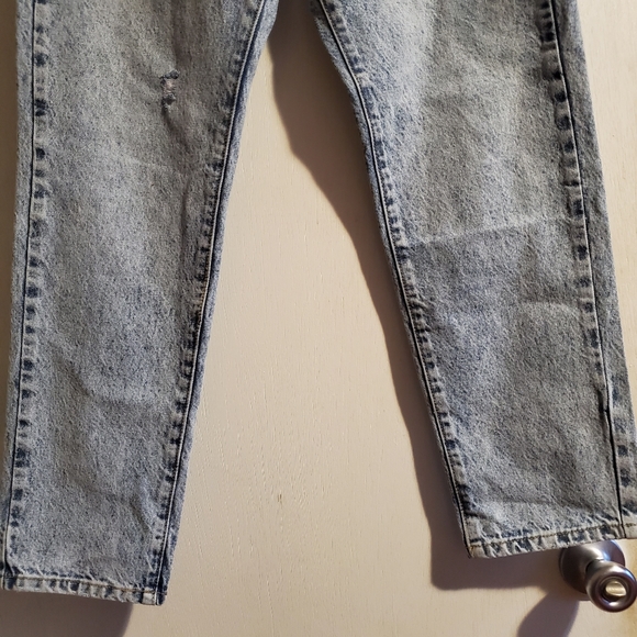 Cotton On High Rise Distressed Mom Jeans - Picture 9 of 14